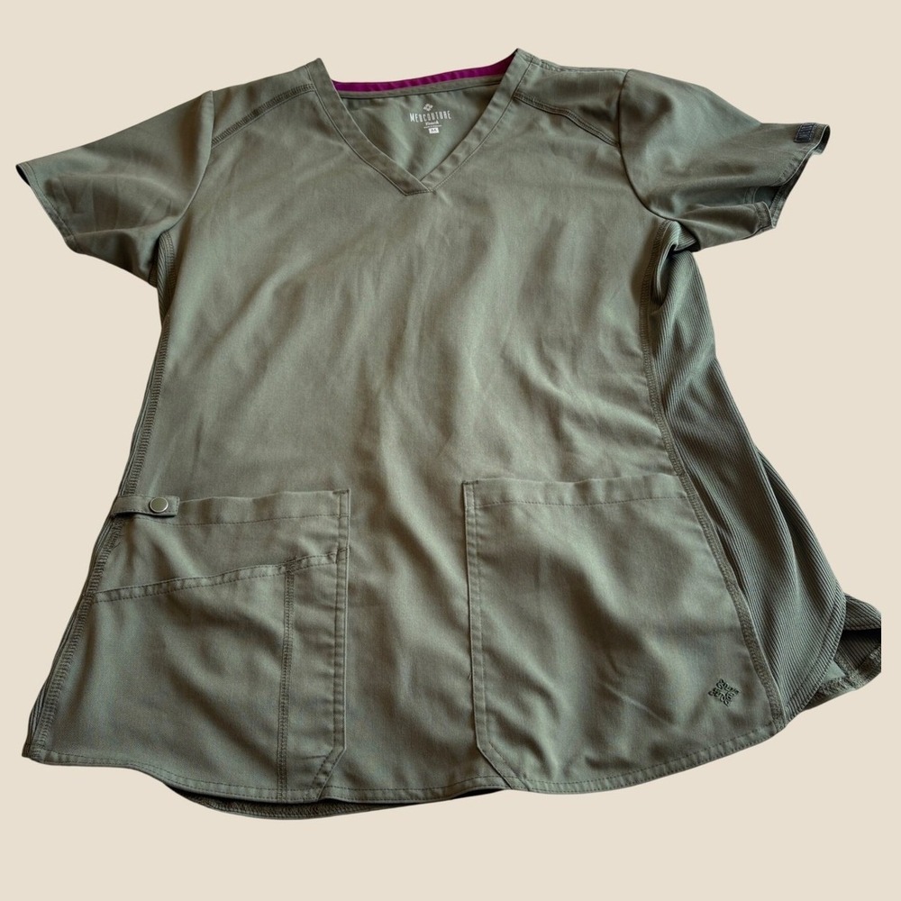 Med Couture Touch Performance Scrub Top Womens Medium Olive Green V-Neck 7459